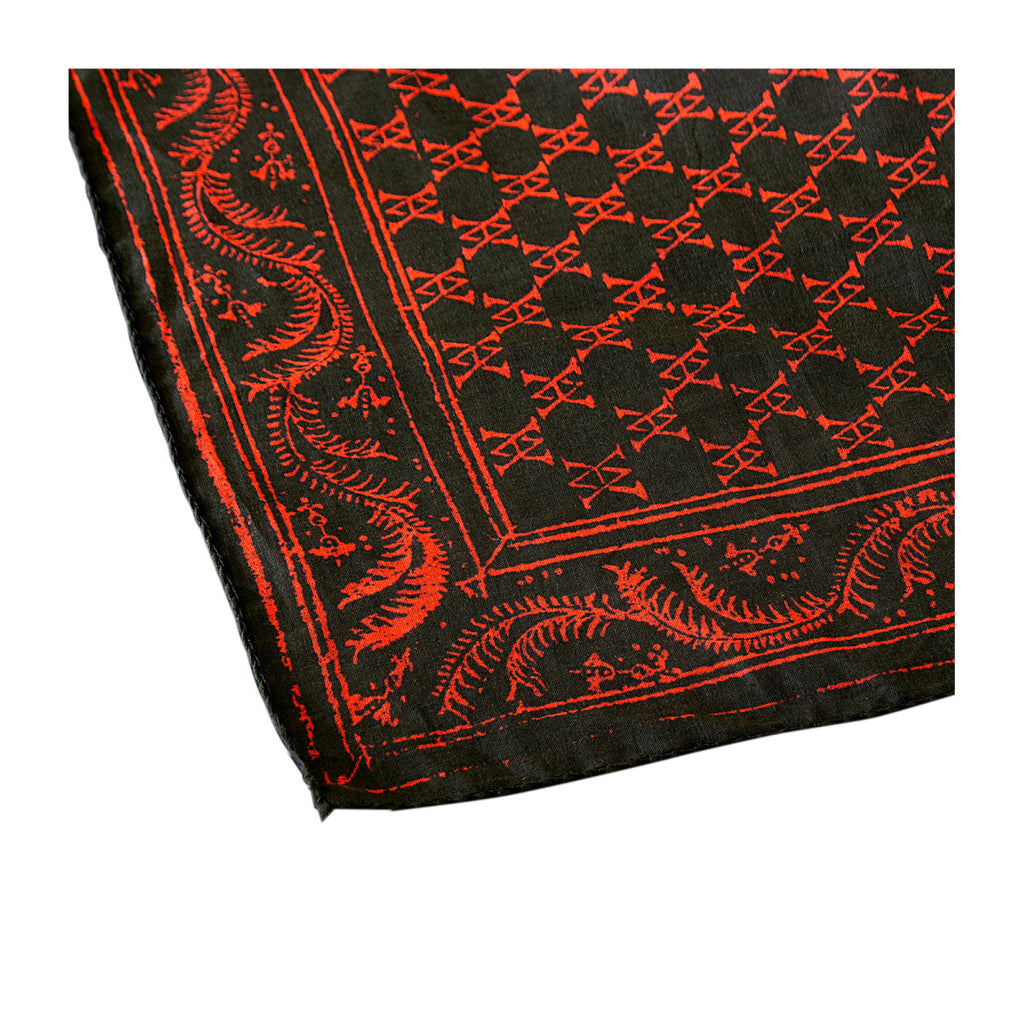 Bandana Monogram Black and Red - View 4